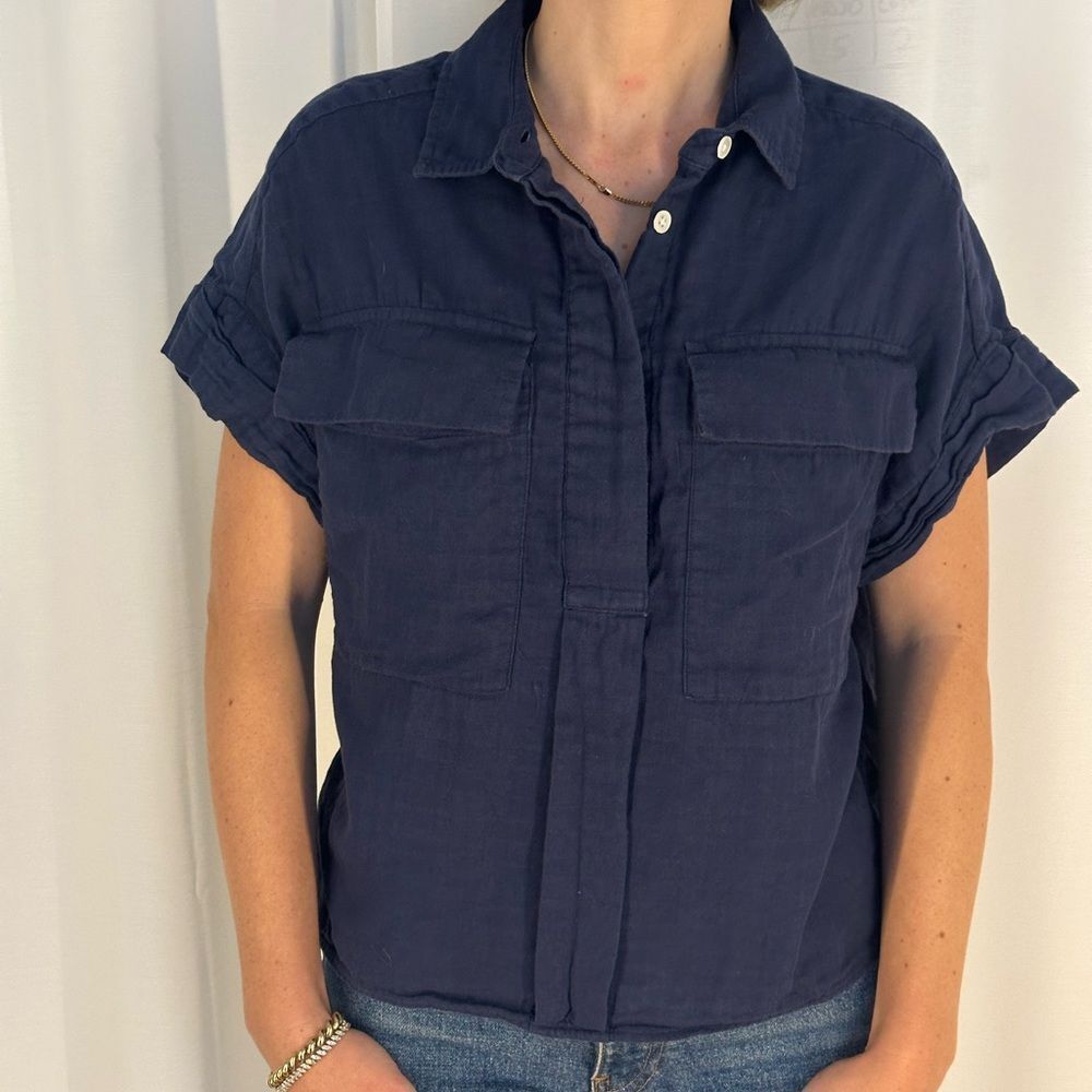 Banana Republic double breast pocket short sleeve button up